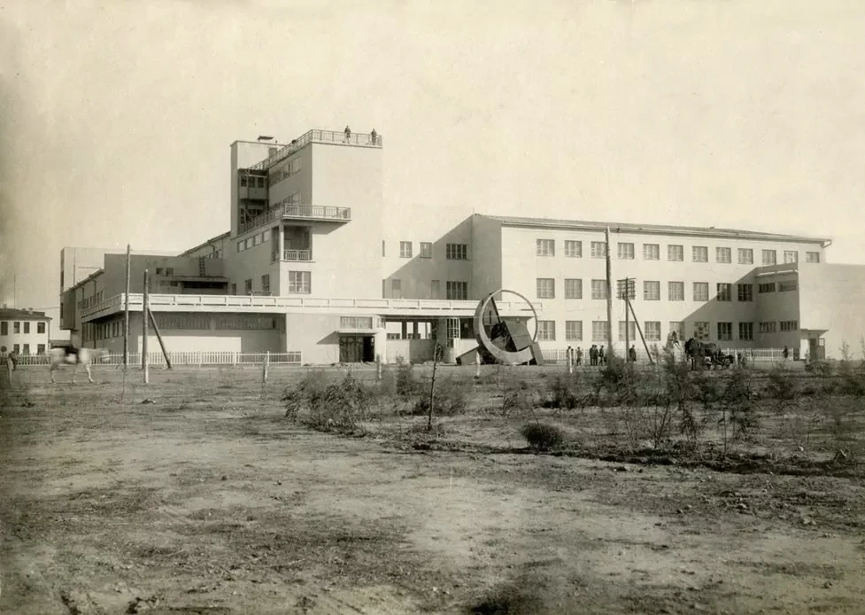 Здание ЦИК в Элисте. 1932 год.