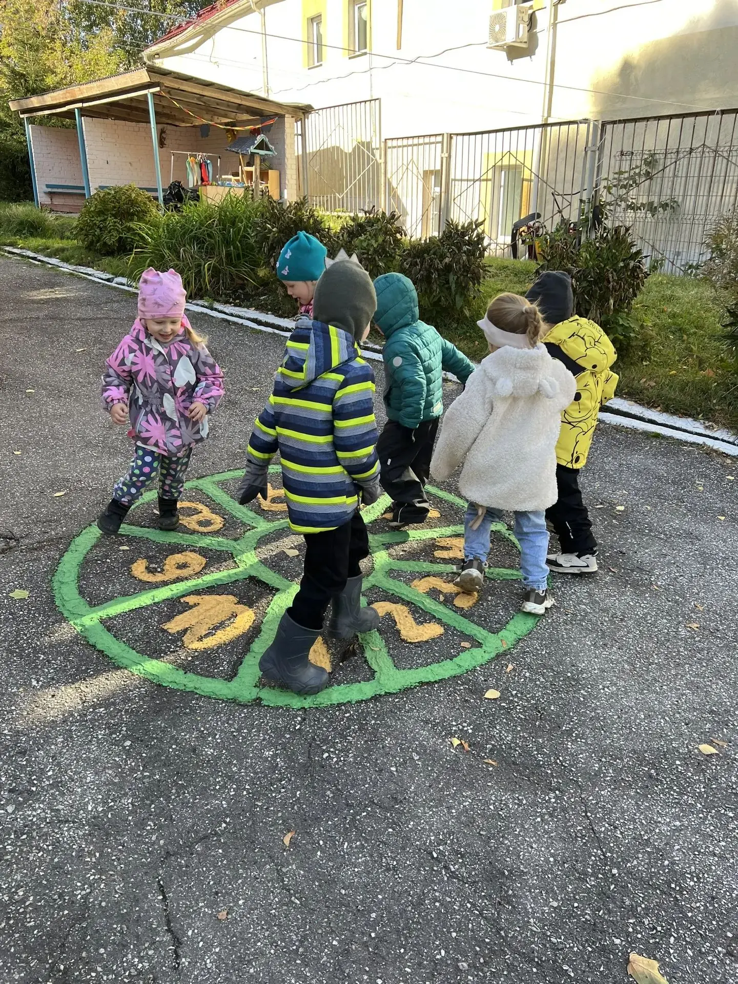 Осенние прогулки с пользой: играем на внимание!🍁🚶‍♂️