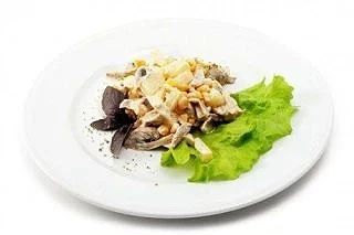 КУРИЦА С АНАНАСАМИ И КУКУРУЗОЙ