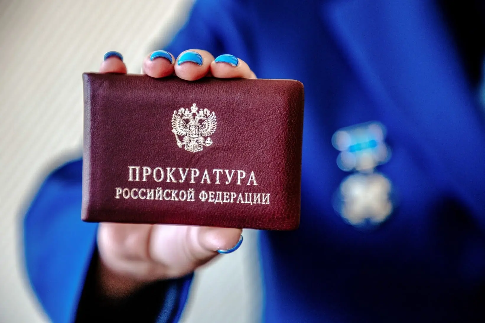 В Твери владелец собаки выплатит компенсацию укушенной школьнице
