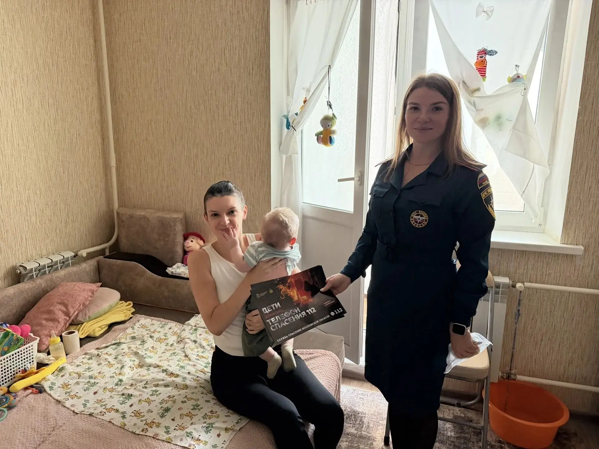 В Воскресенске семьям вручили пожарные извещатели