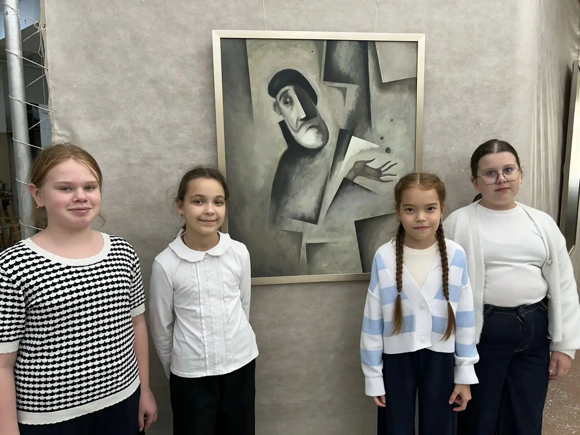 ⛵Экскурсия четвероклассников в ДХШ: «Радость жизни или Бумажный кораблик плывет!»