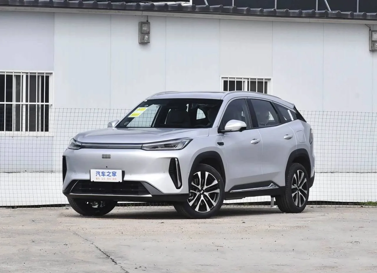 🇨🇳  Новый Geely Galaxy M7