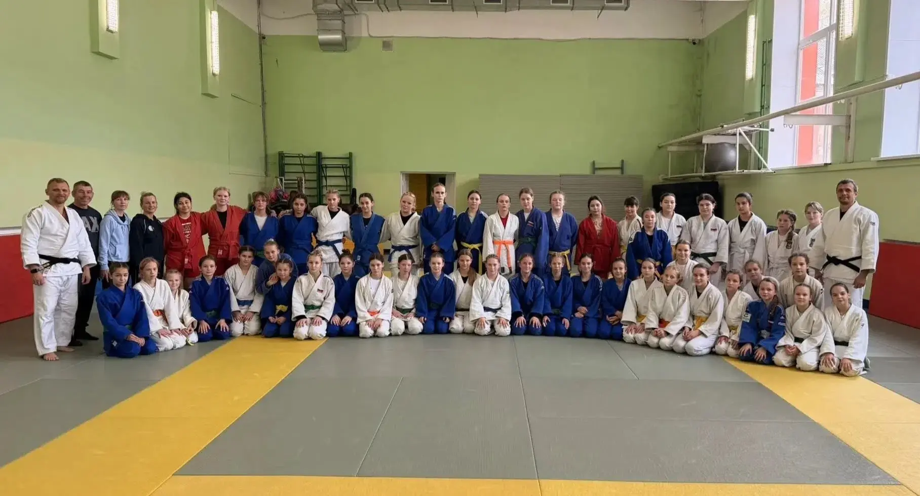 Сегодня в Закамске прошёл день борьбы для девочек ☝️