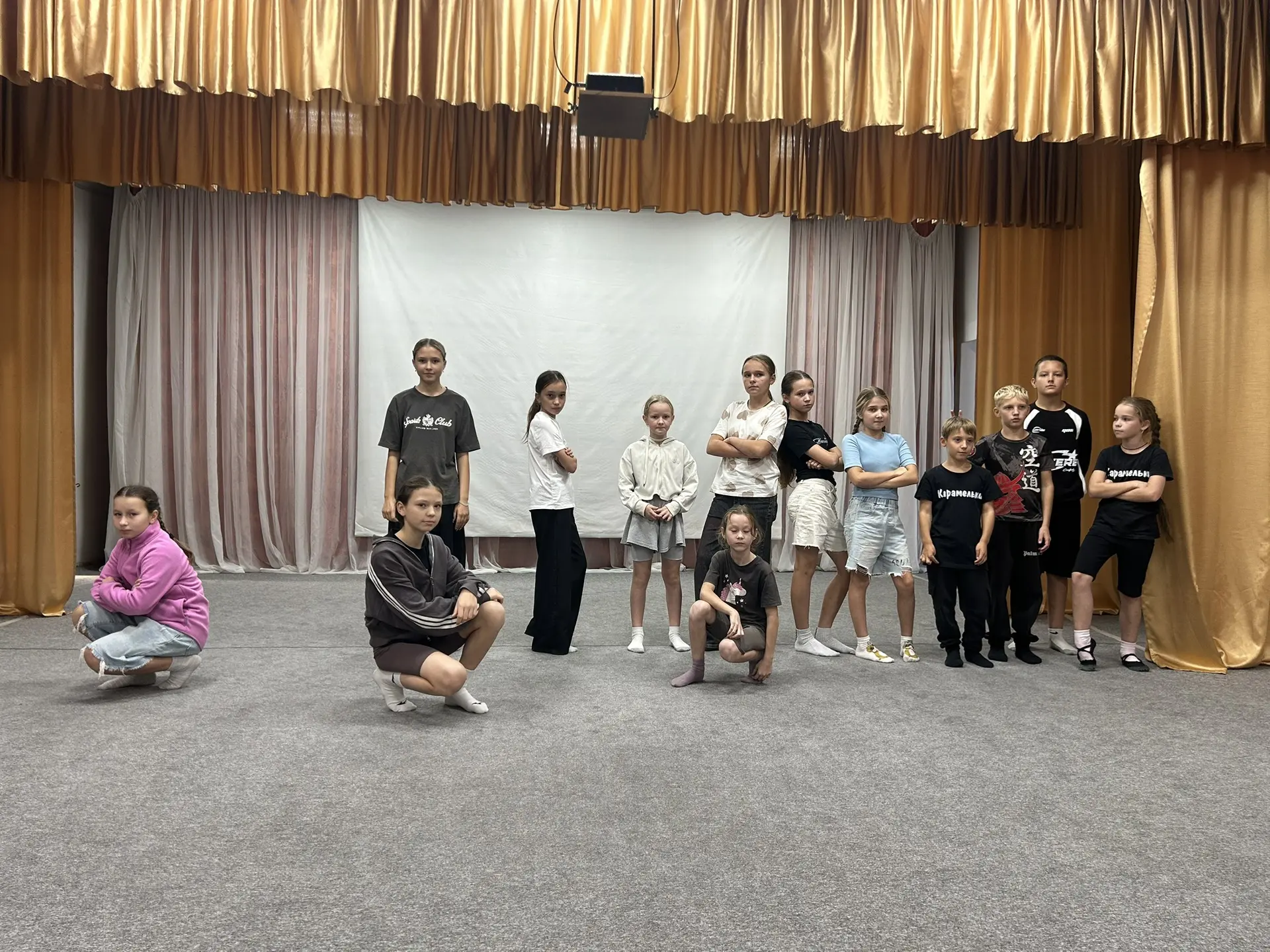 🎭✨ Сегодня у «Карамелек» — подготовка к отчётному концерту!
