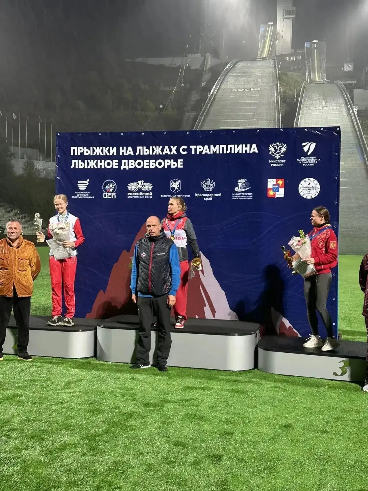В г. Сочи (Краснодарский край) проходит Чемпионат России по лыжному двоеборью.