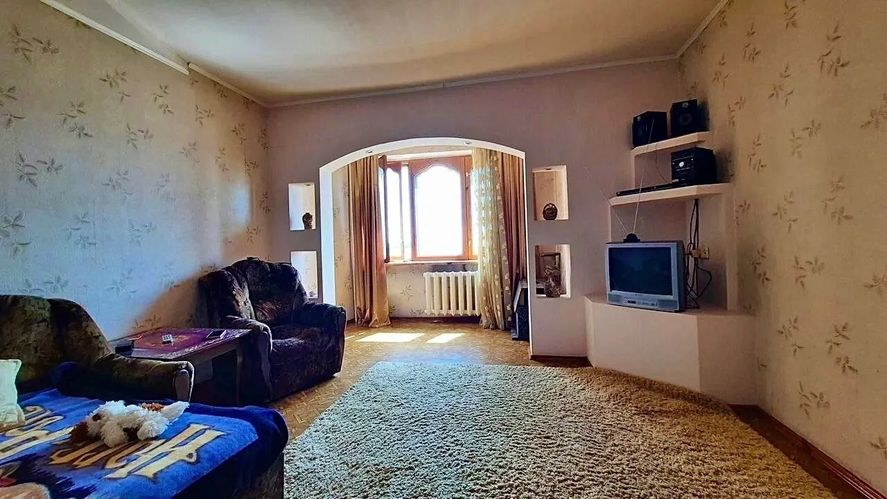Продаётся 2 комнатная квартира — 62 м² | ул. Андрея Линёва, 91, Артёмовский р н