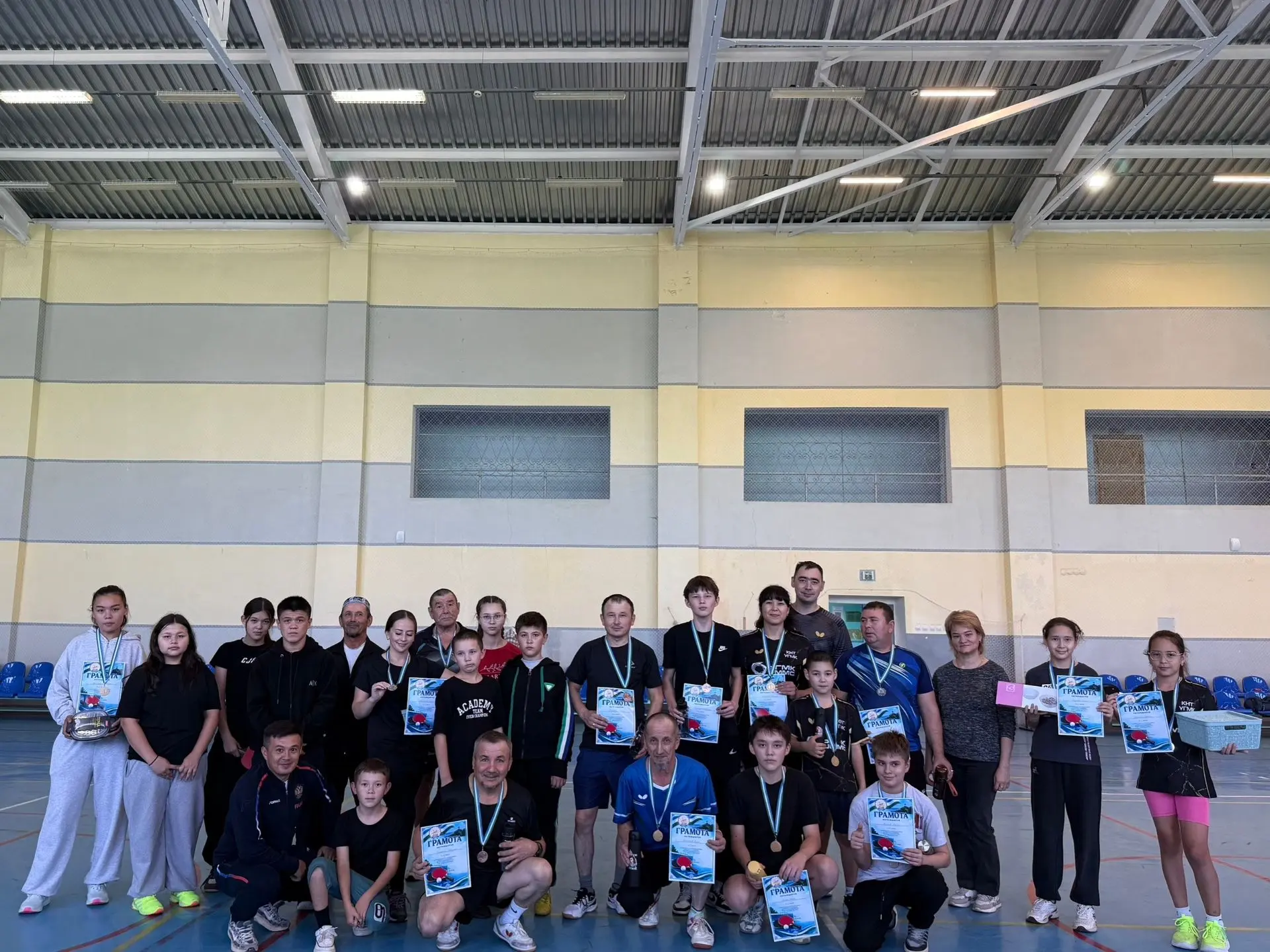 🏓 В Баймаке определили сильнейших теннисистов