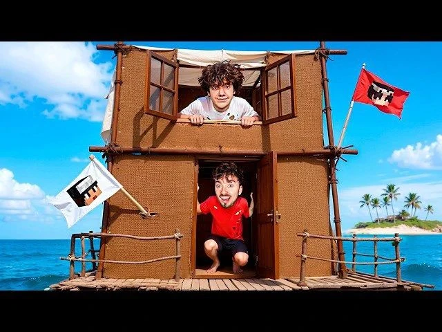🍿 МЫ УЛУЧШИЛИ ПЛОТ НА ОДНОМ БЛОКЕ В ОКЕАНЕ В МАЙНКРАФТ!