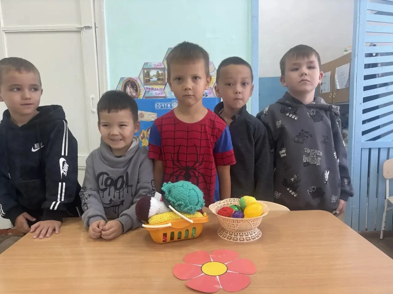 🎨 «Веселый натюрморт» в подготовительной группе! 🍎🍇
