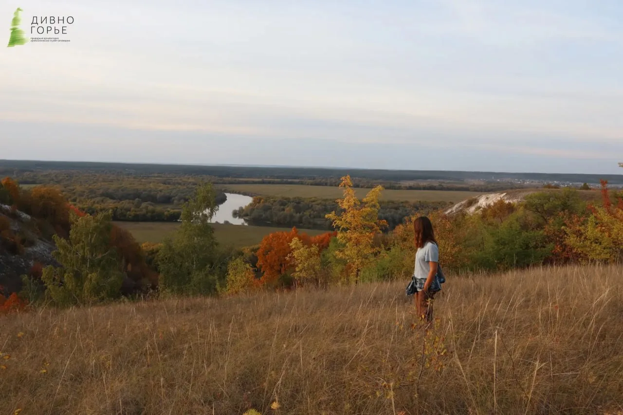 Дивногорье сейчас … осень начинает красить )