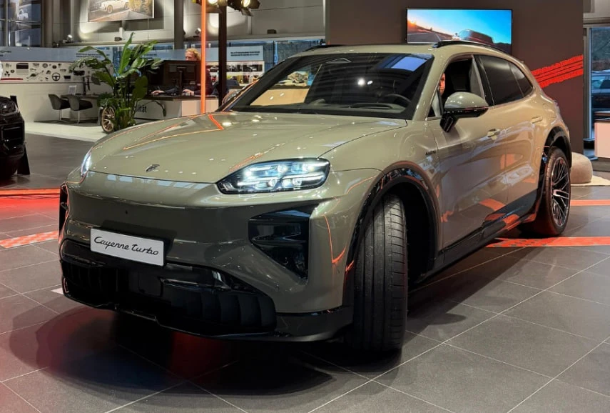 Porsche поднимет цены на топовые модели