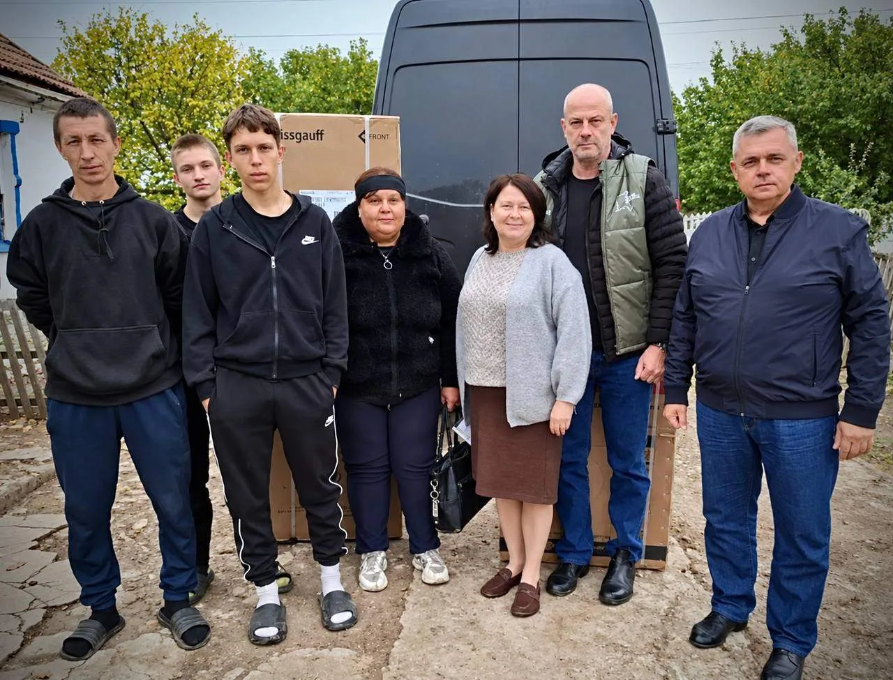 🔵 Семье погибшей члена УИК Ольги Демьяненко доставили бытовую технику - холодильник и ...