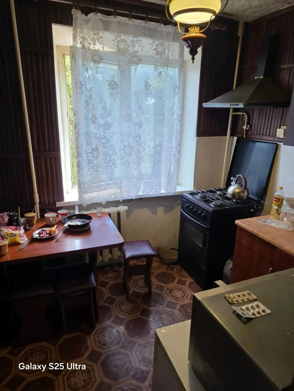 Продам 2-к. квартиру, 4/5 эт. в Горловке, Бессарабка, ул. Фруктовая, 13