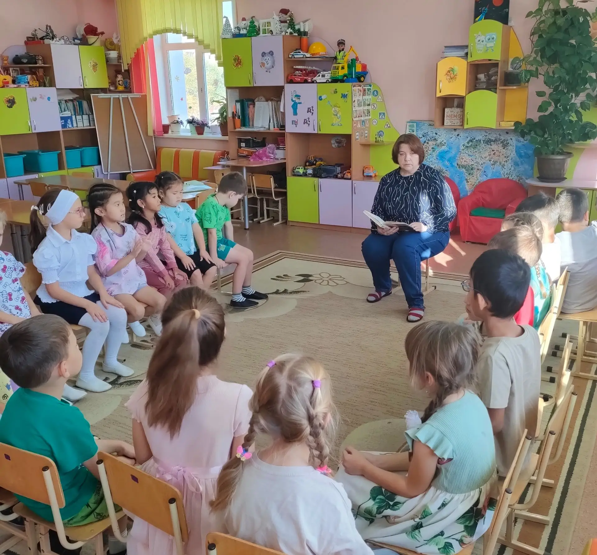 Подготовительная группа 10 "Непоседы" поучаствовали вместе со своими воспитателями Дылк...