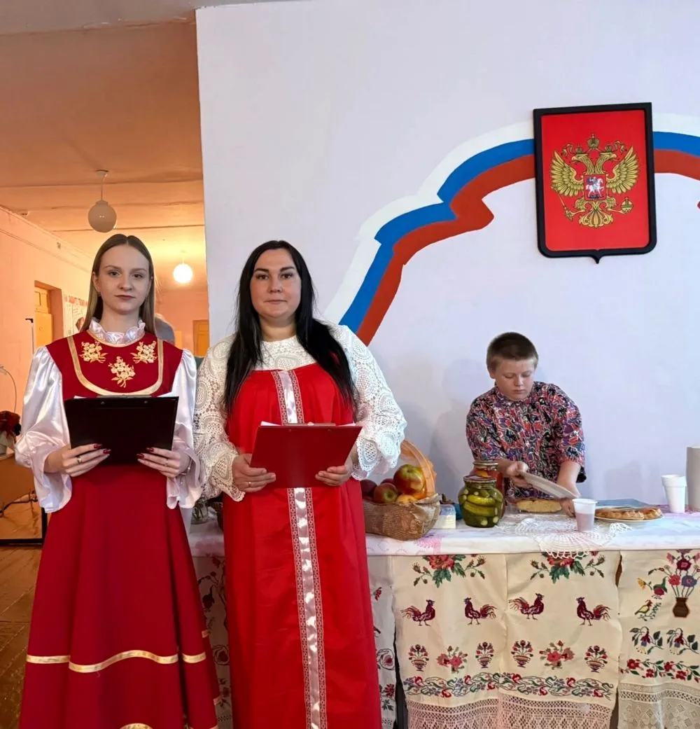 В Большеанненковской средней школе совместно с Большеанненковским СДК прошла благотвори...