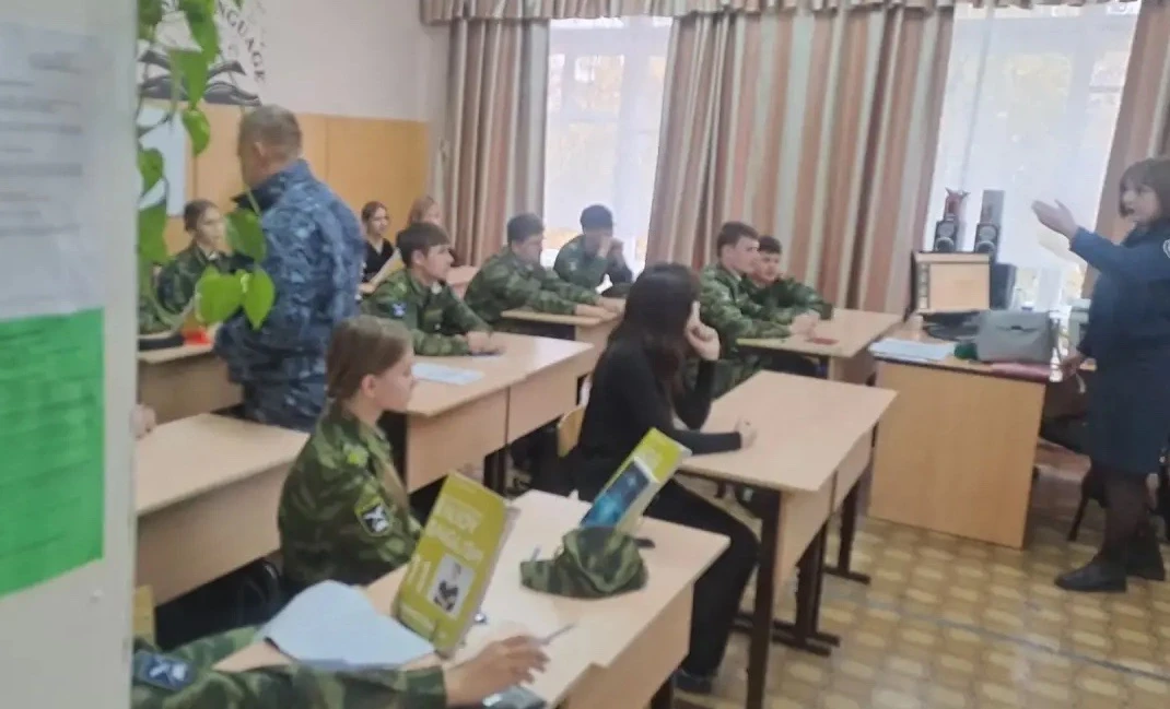 🎉 Профориентация для 11 «А» и 11 «Б»: взгляд изнутри системы! 🎉