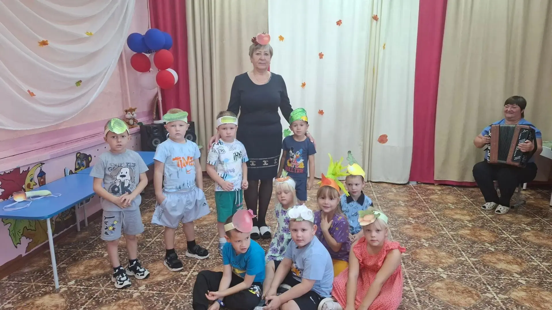 Сегодня  в группе "Теремок" было проведено занятие "Что растет у нас на огороде"🥒🍅🥬 ...