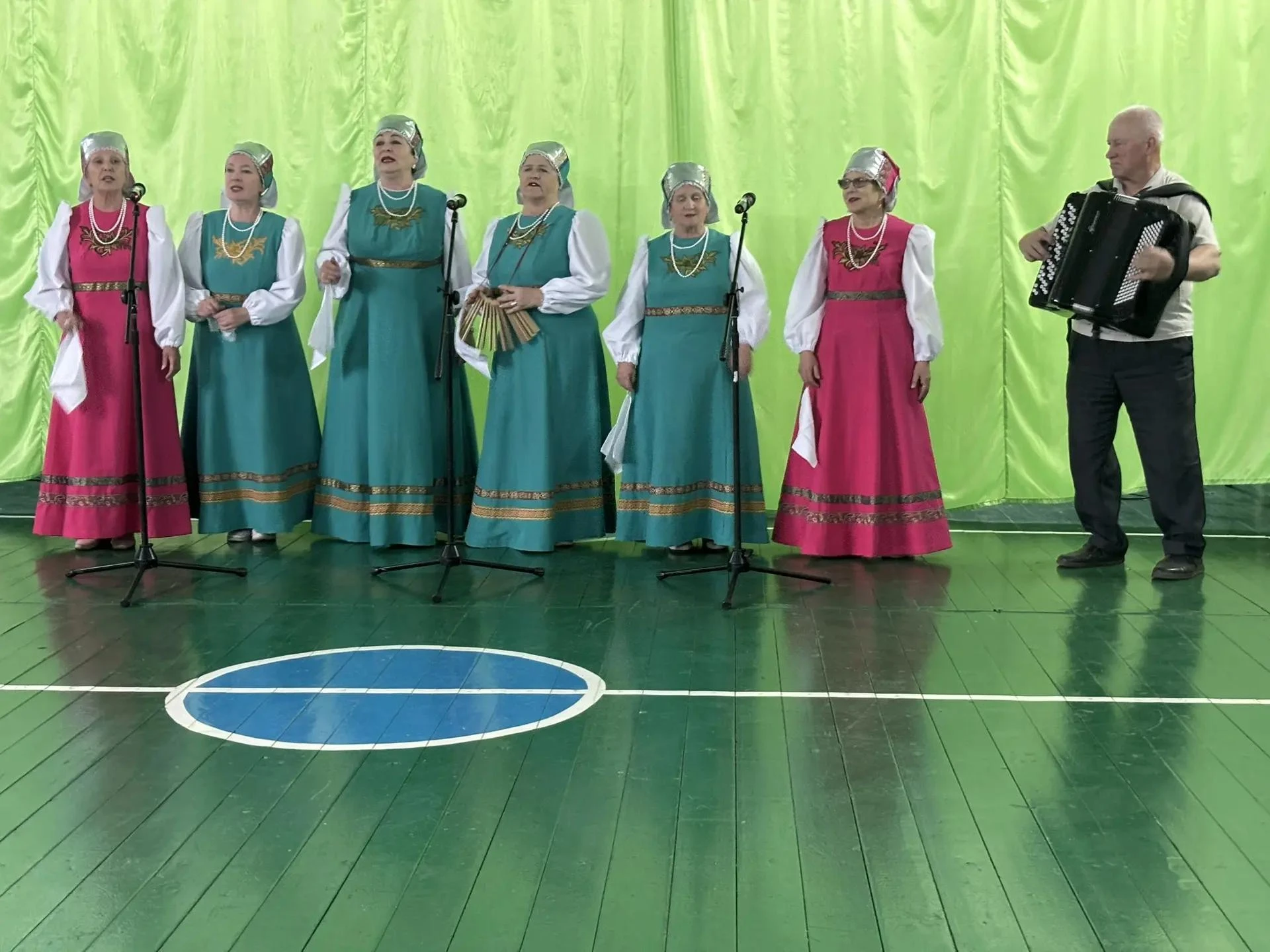 Культурный экспресс летит по округу