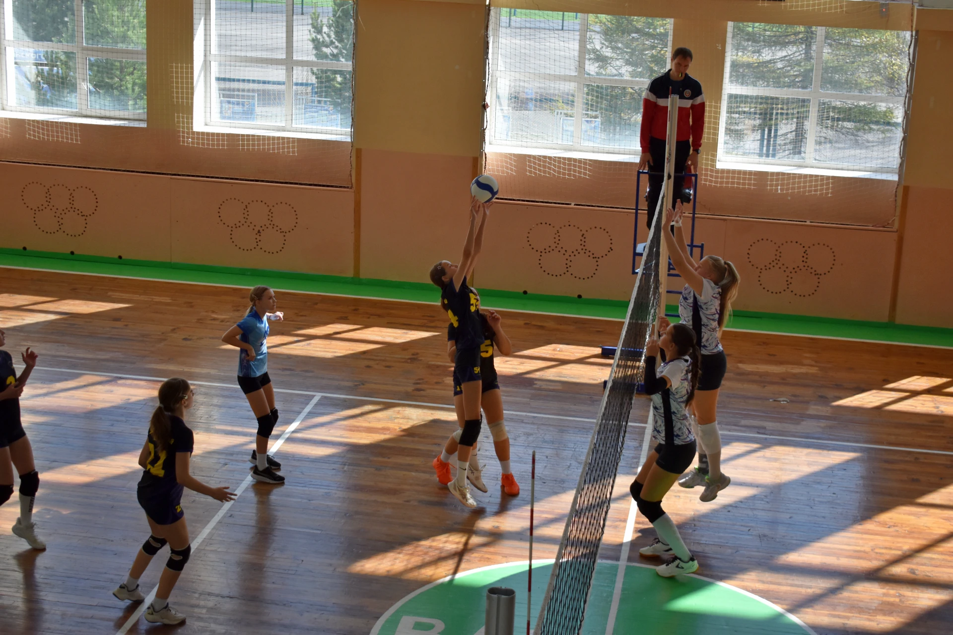 🏐 Волейбол: старт Первенства края среди девушек