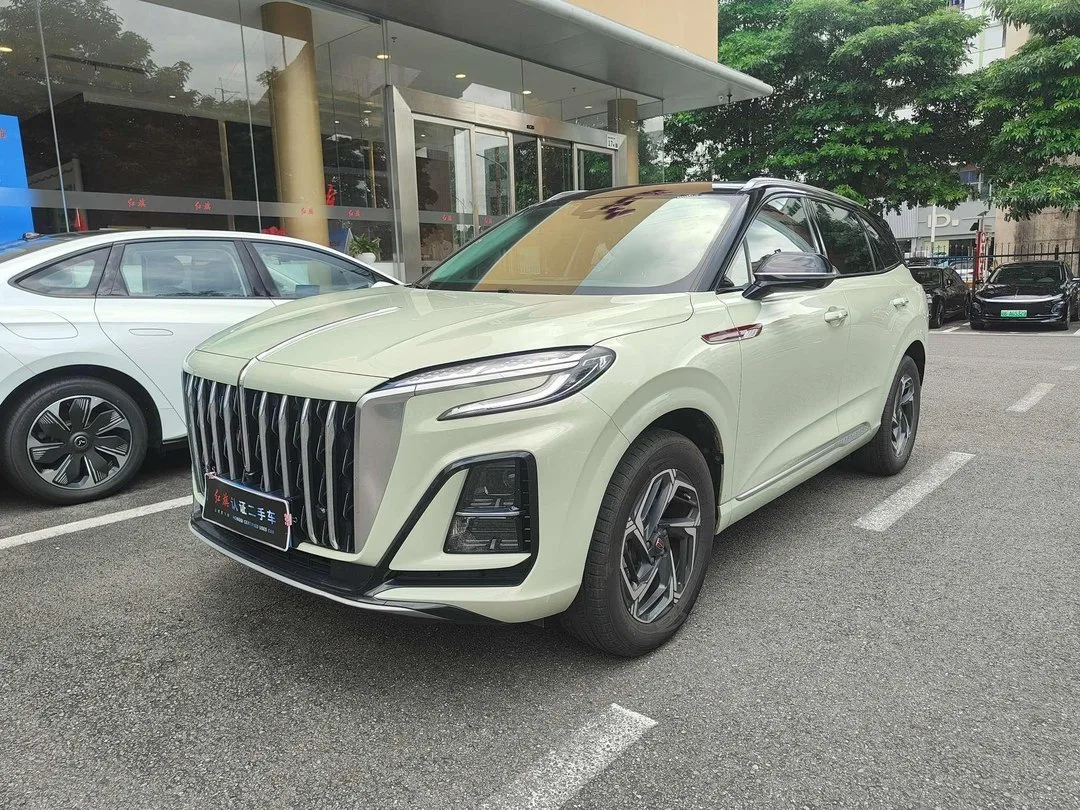 Hongqi HS3