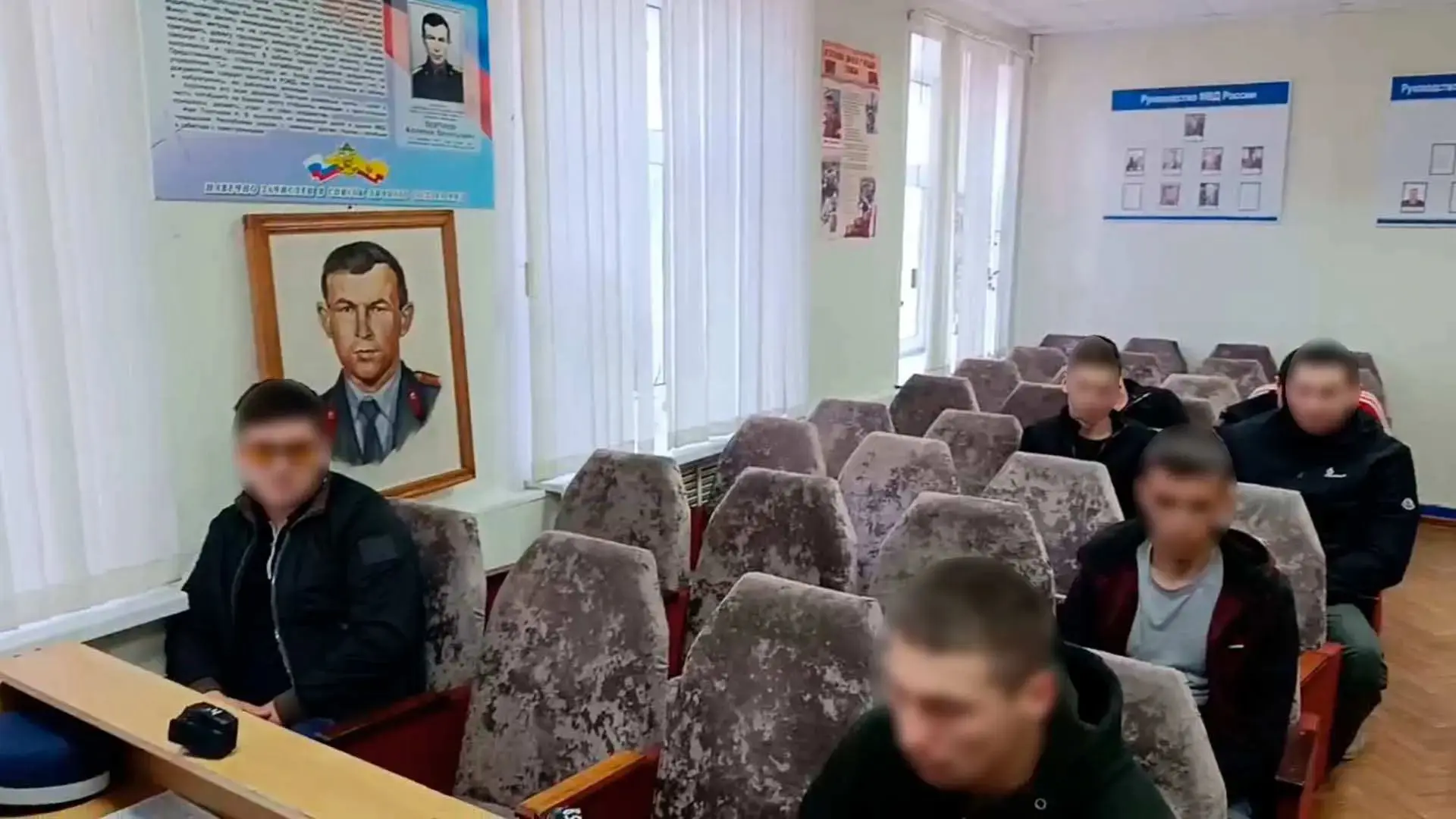 В Чувашии полицейские установили и привлекли к ответственности участников конфликта с б...