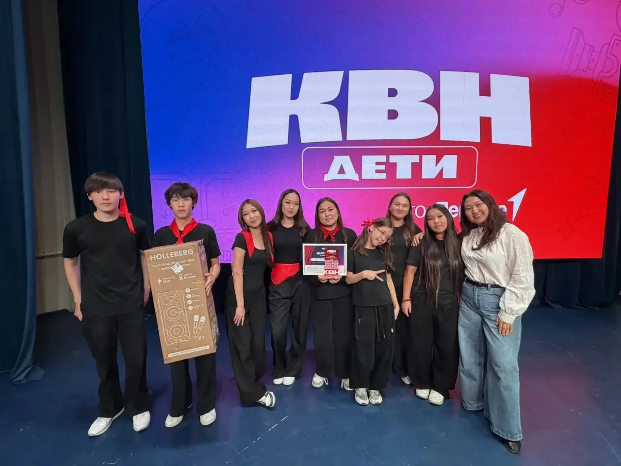 🏆 Наша команда КВН — в числе лучших!