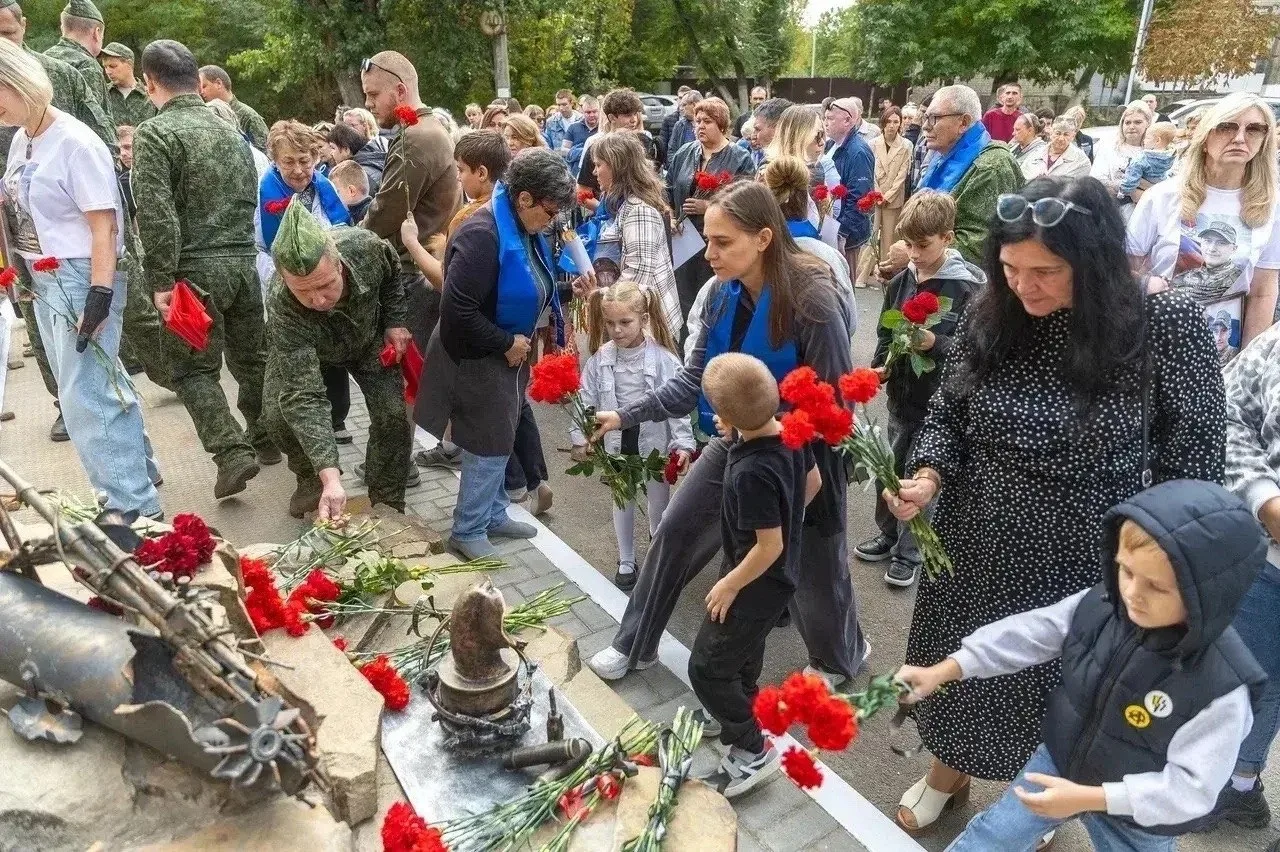 Таганрог — город-труженик и город воинской славы. Наши земляки во все времена вставали ...