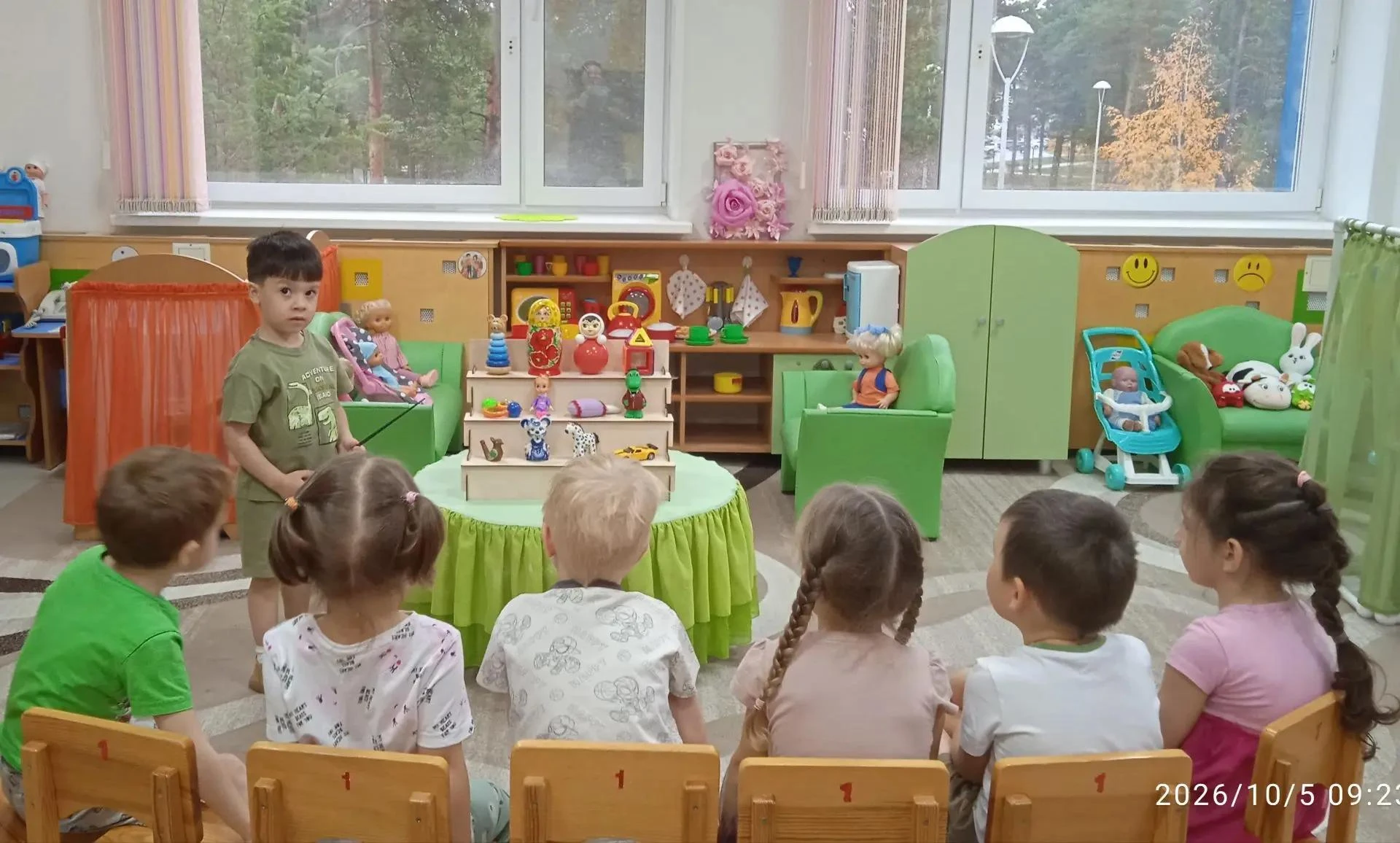 Игрушки в детской жизни —