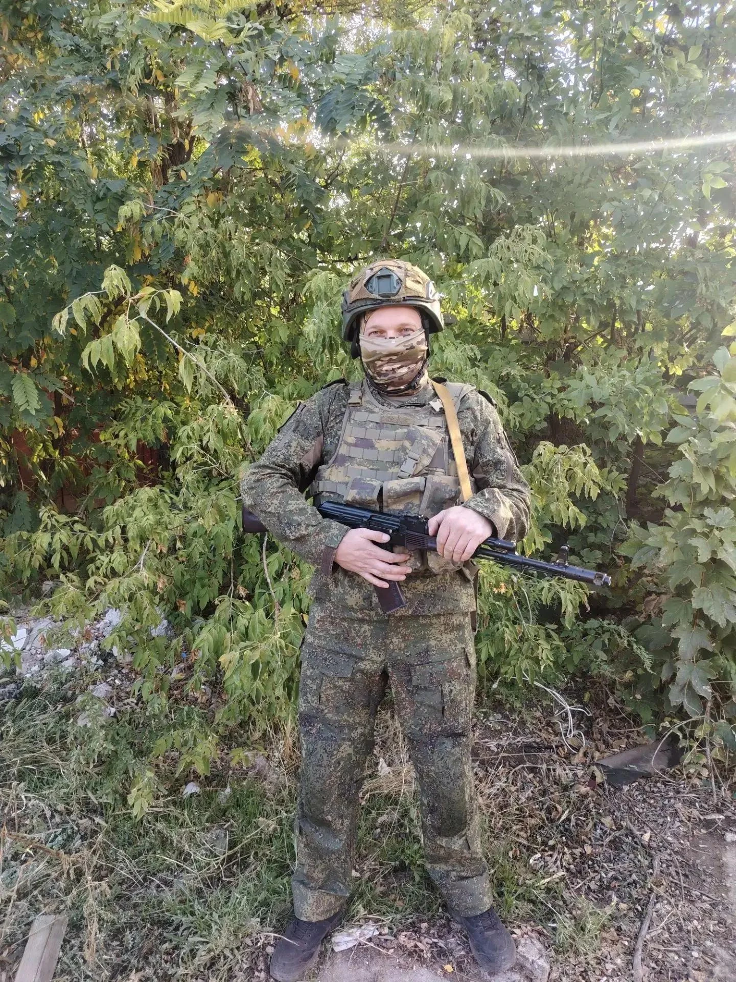 💪 Боец из Бурятии своими руками изготавливает защиту от дронов в зоне СВО