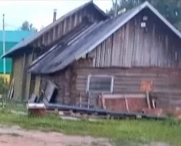 Отдам даром на дрова, саморазбор и самовывоз.