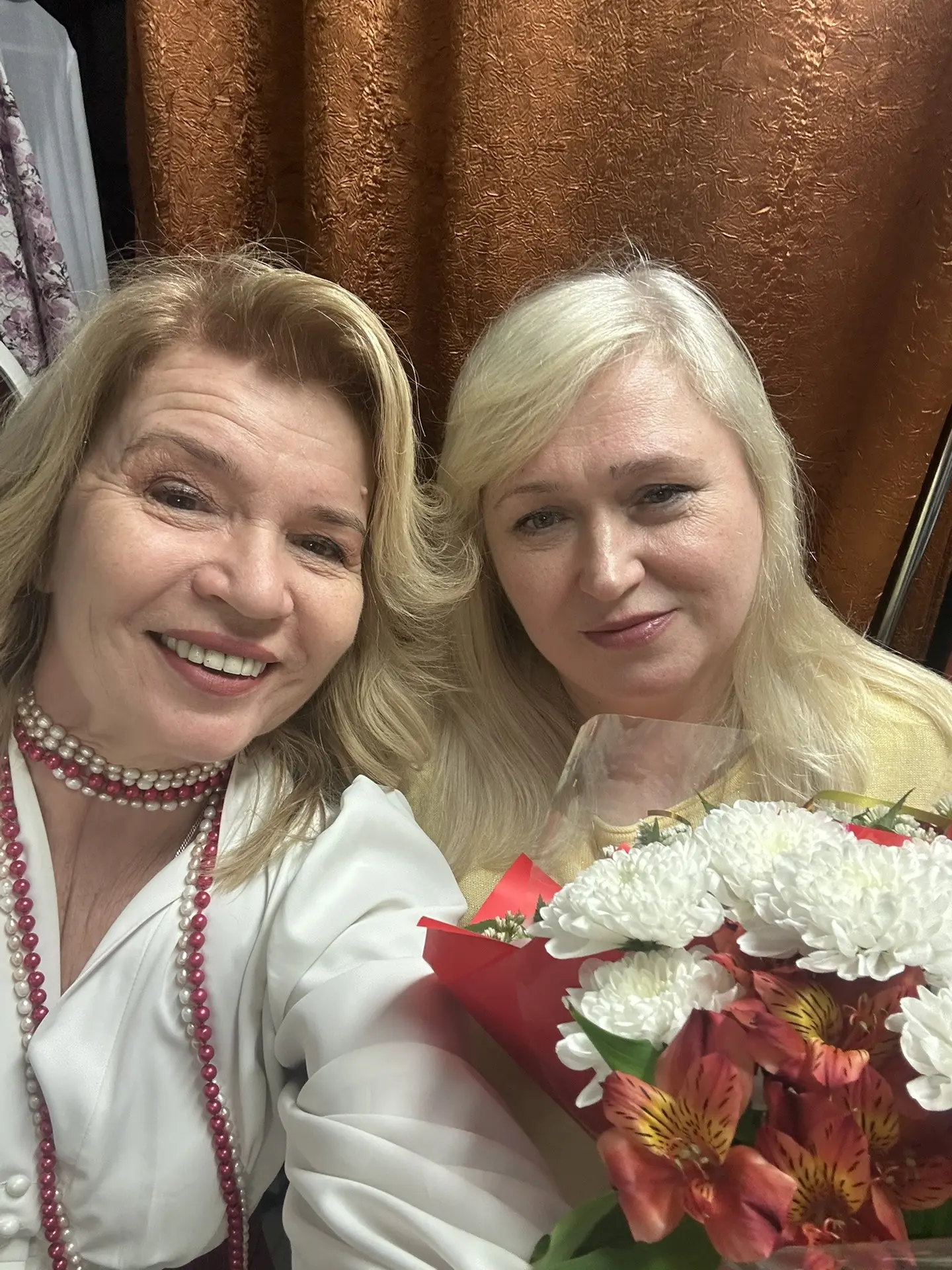Отдельно хочу поздравить очень дорогого мне человека. Знаю Светлану очень давно. Талант...
