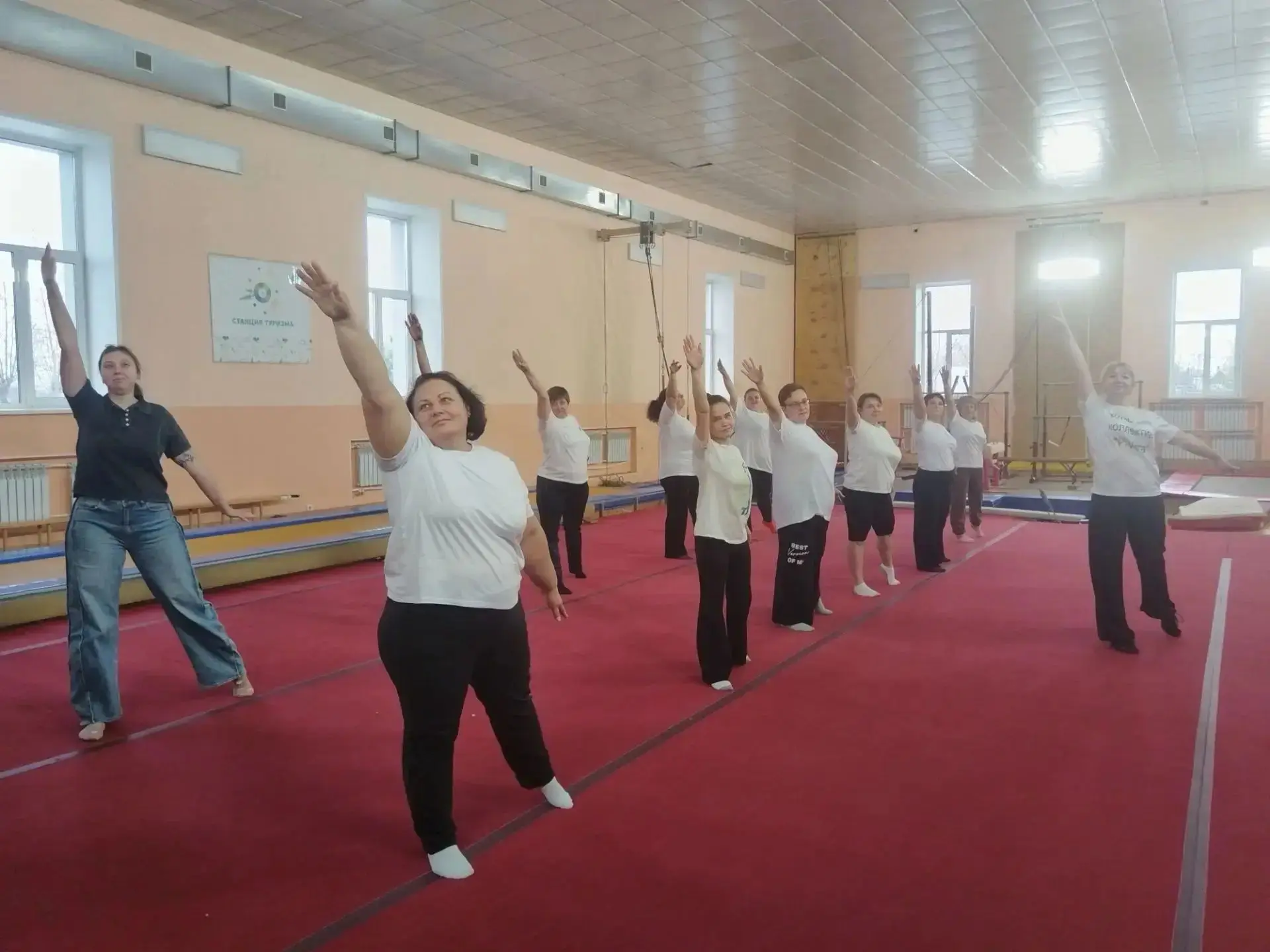 🌀Участники физкультурно-спортивного клуба сотрудников «Перезагрузка» провели активную ...