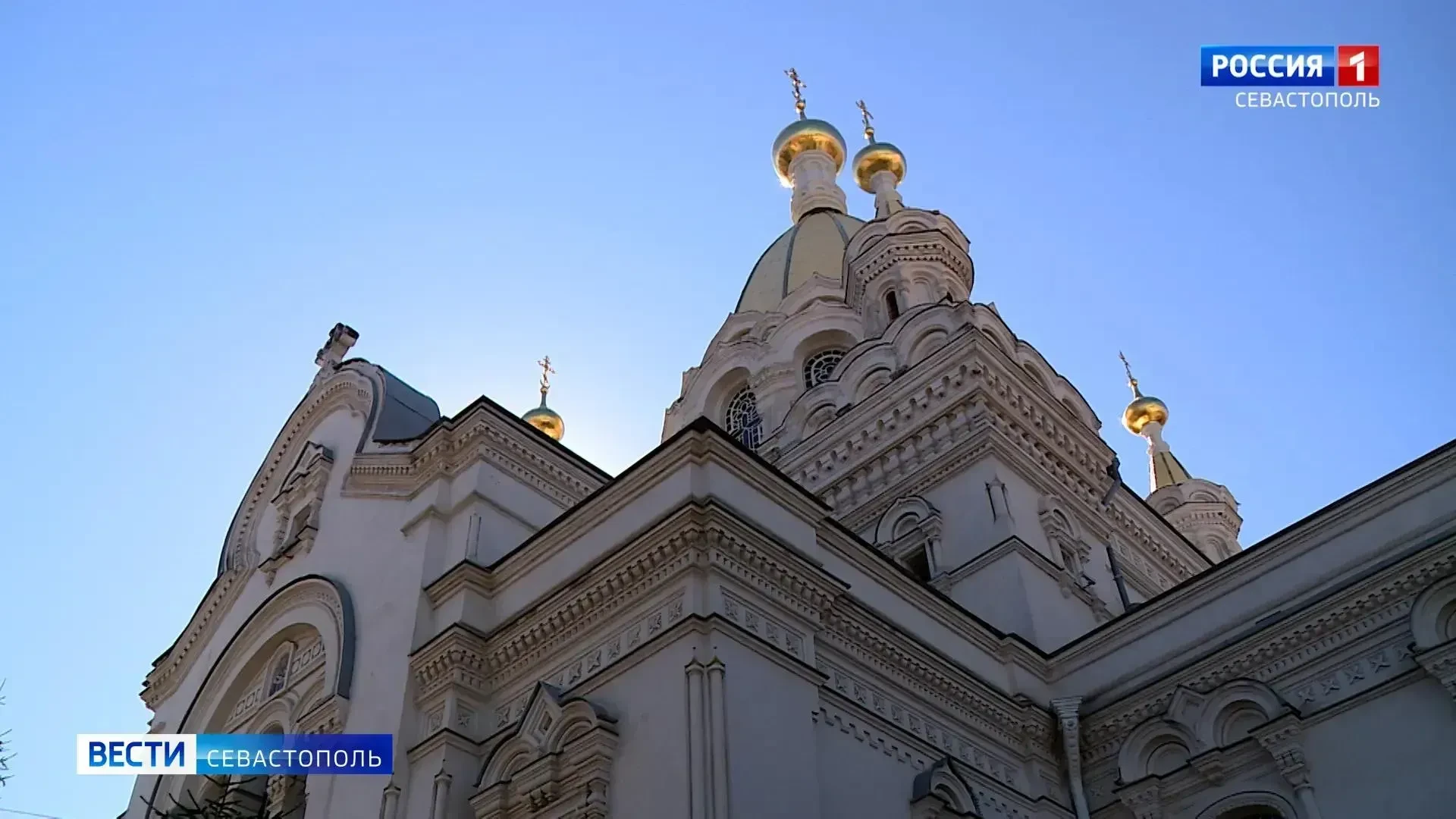 Покров Пресвятой Богородицы отмечают православные верующие