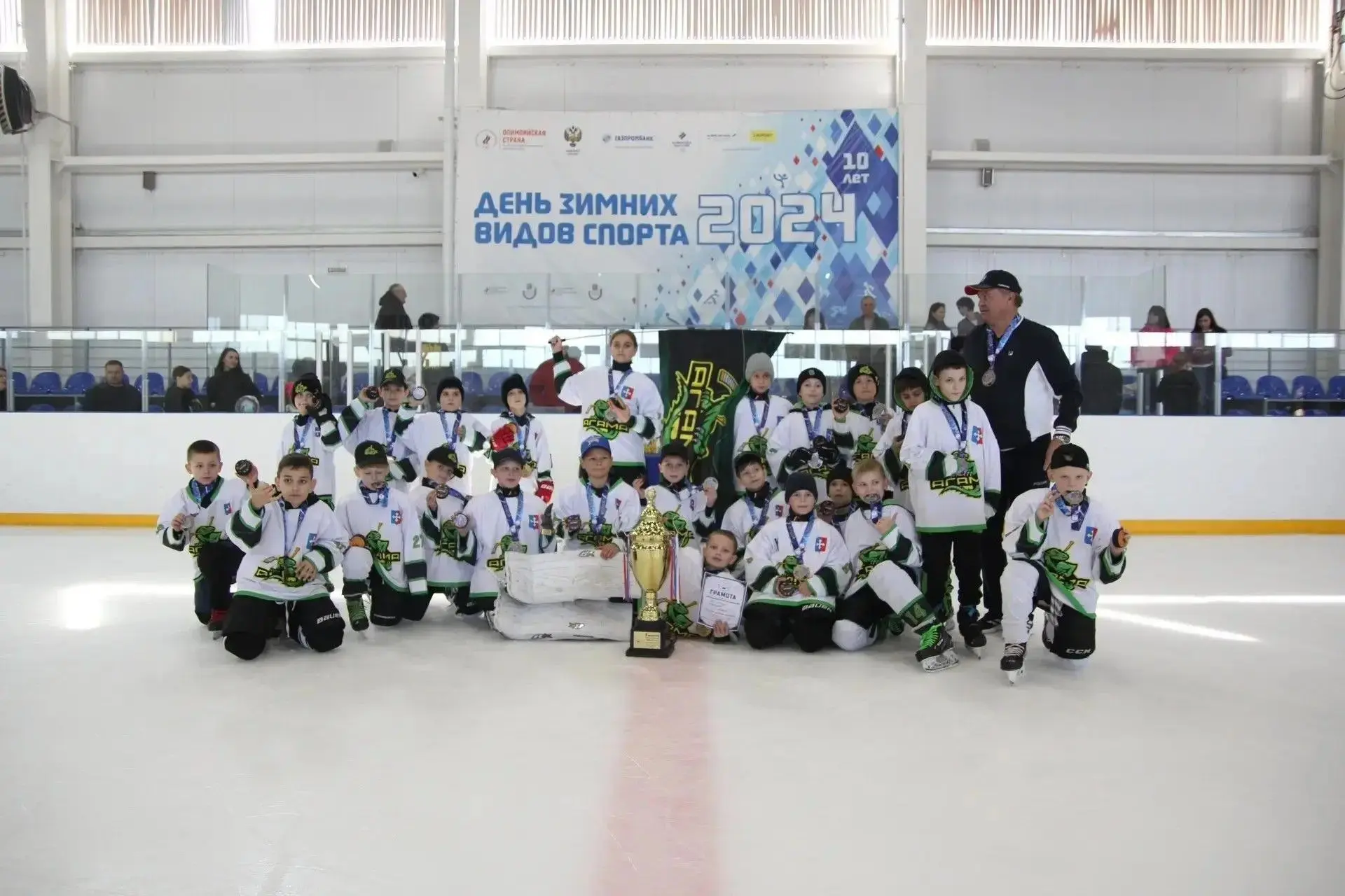 Турнир по хоккею «HOTICE» завершился победой юных прикумчан