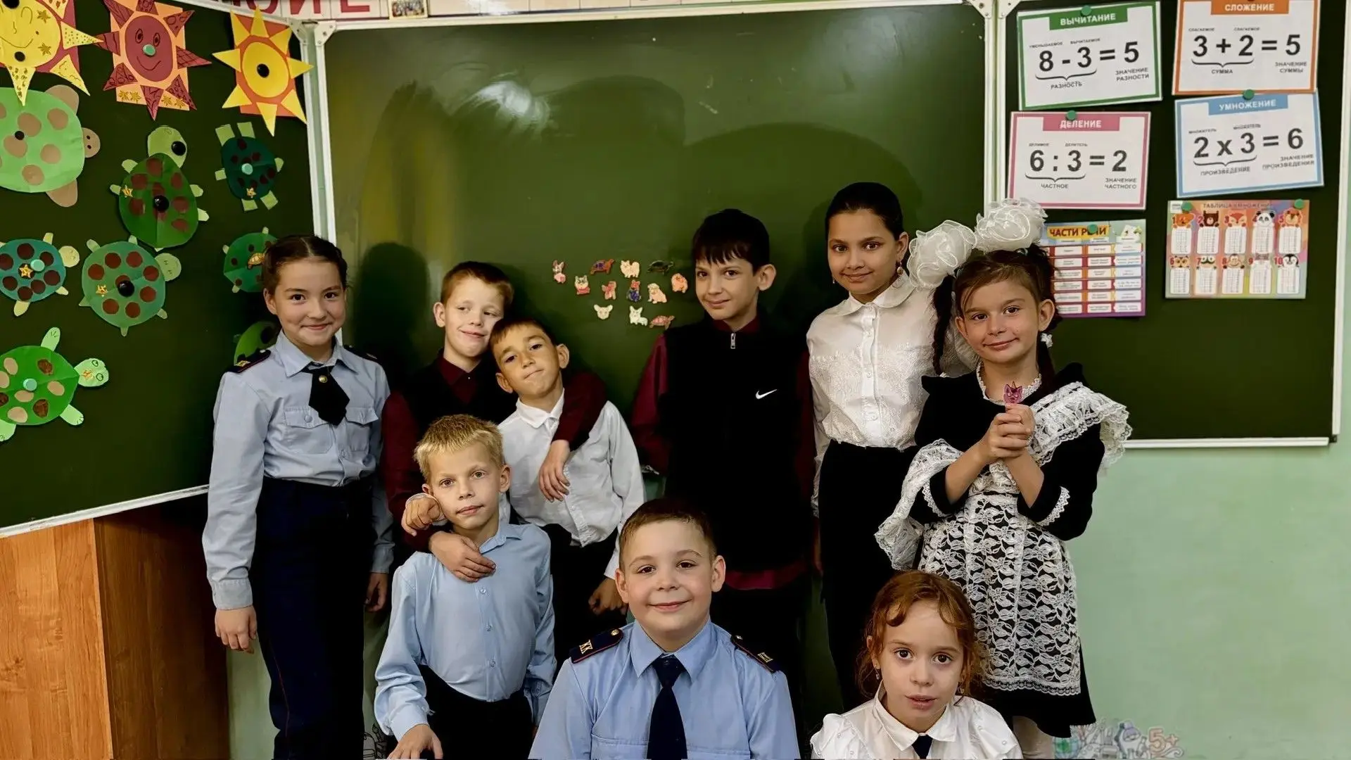 Магниты с характером: как проходит продлёнка в нашей школе 🐾✨