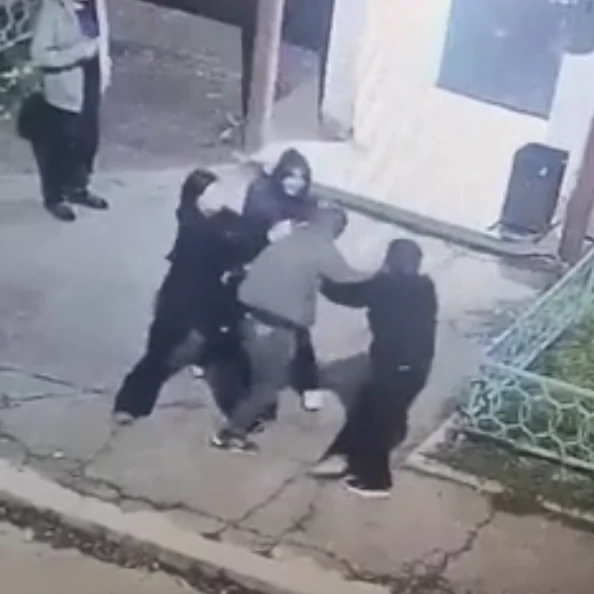 Родителей подростков, которые напали на мужчину у подъезда в Нижнем Тагиле, привлекут к...
