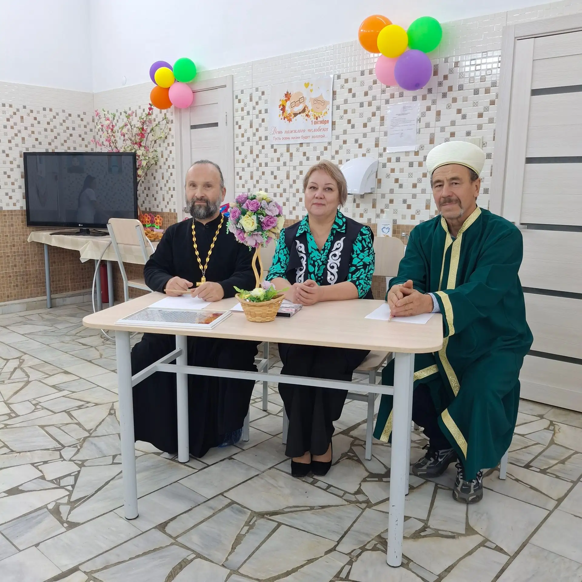 Сегодня в нашем доме-интернате прошли «Весёлые старты» под названием — «Игры добрососед...