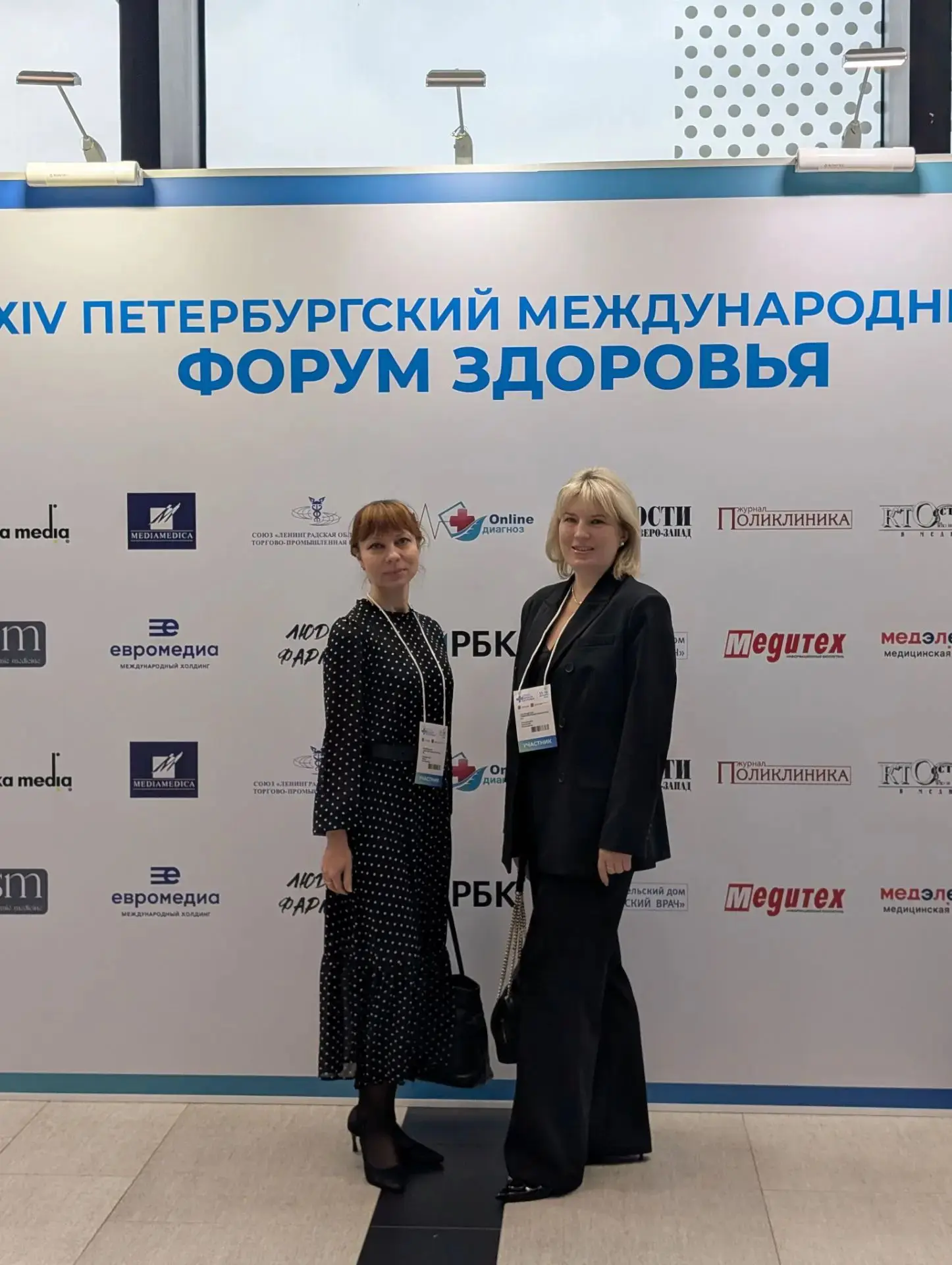 Специалисты Детской стоматологической поликлиники №3, регулярно посещают стоматологичес...