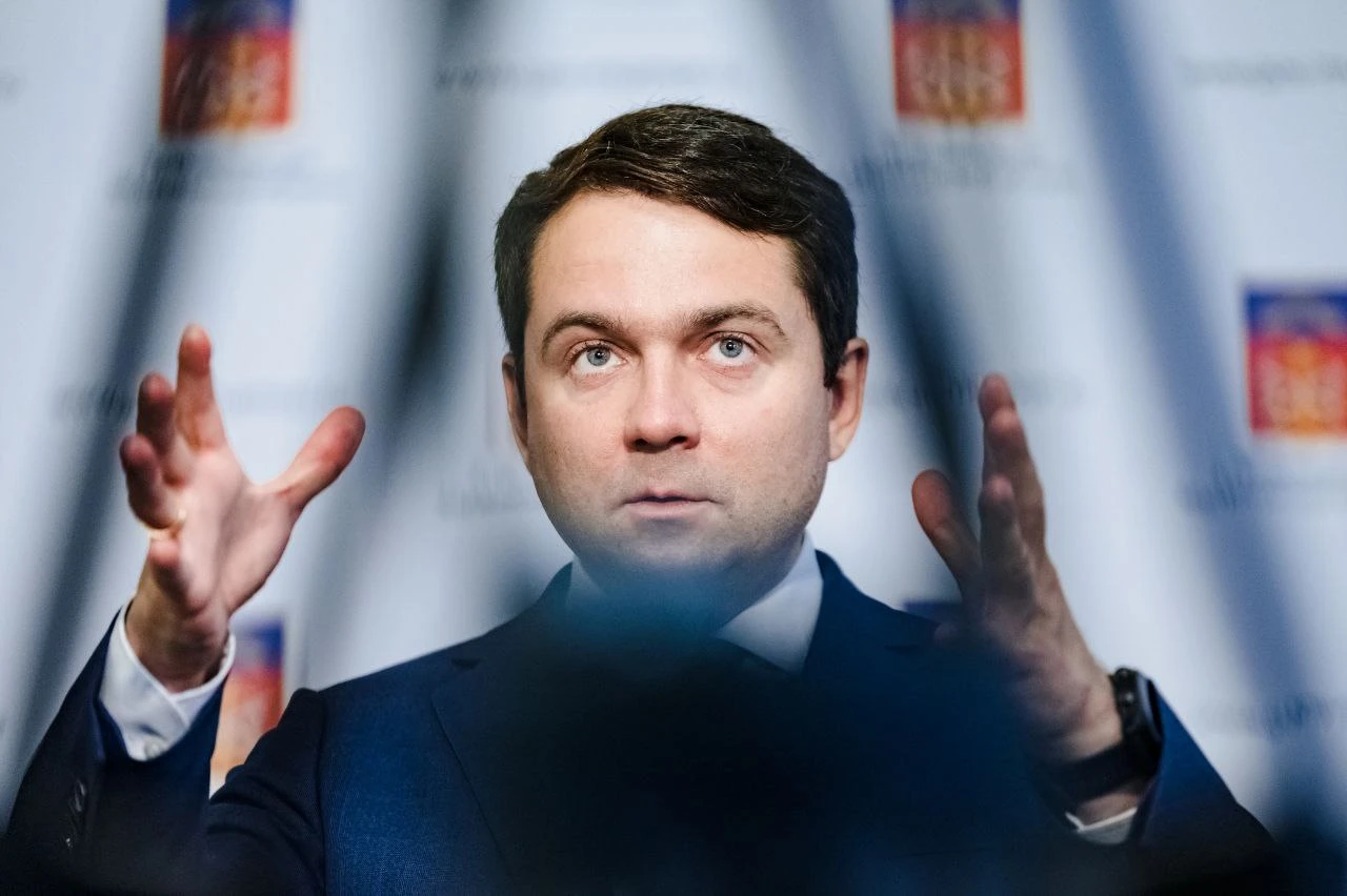 Смело.