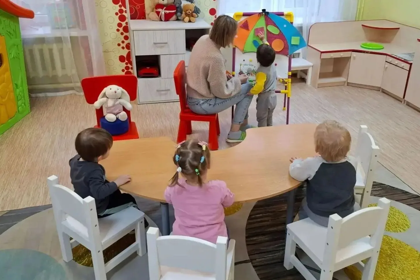 ☔У маленьких воспитанников стационарного отделения социальной реабилитации несовершенно...