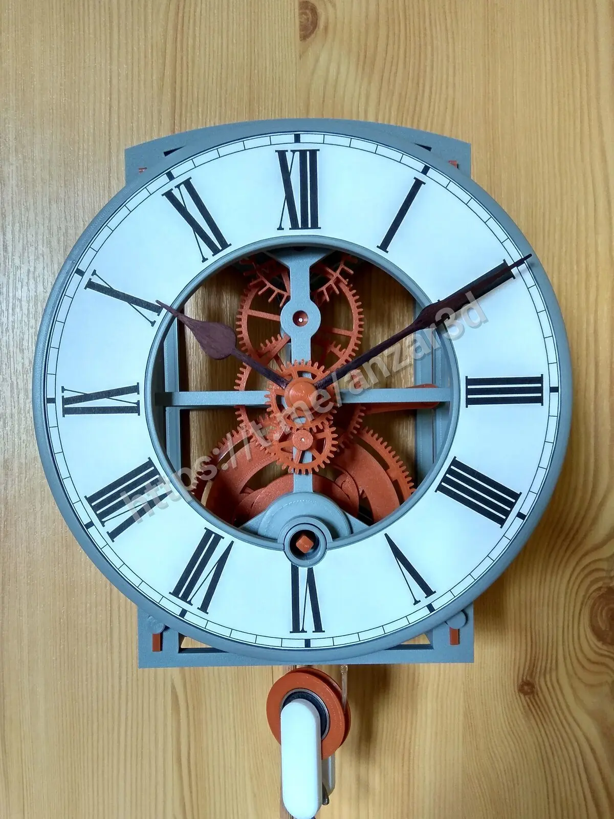 🕰 Маятниковые часы