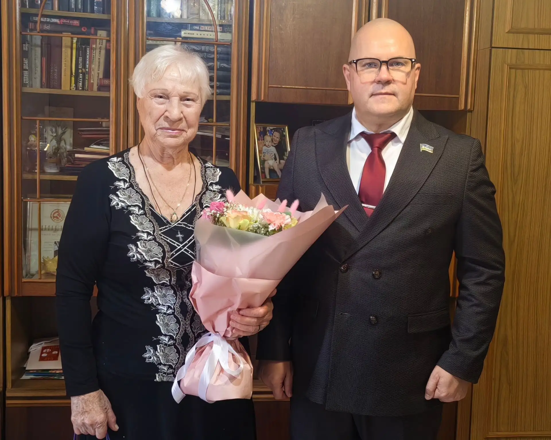 День рождения сегодня отмечает ветеран,труженица тыла Клавдия Федоровна Туева.