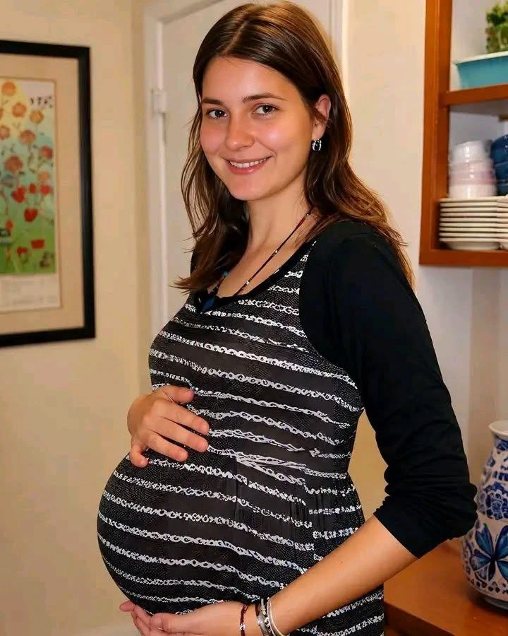 Моя 15-летняя дочь сказала мне, что беременна… Но то, что я увидела в её комнате нескол...
