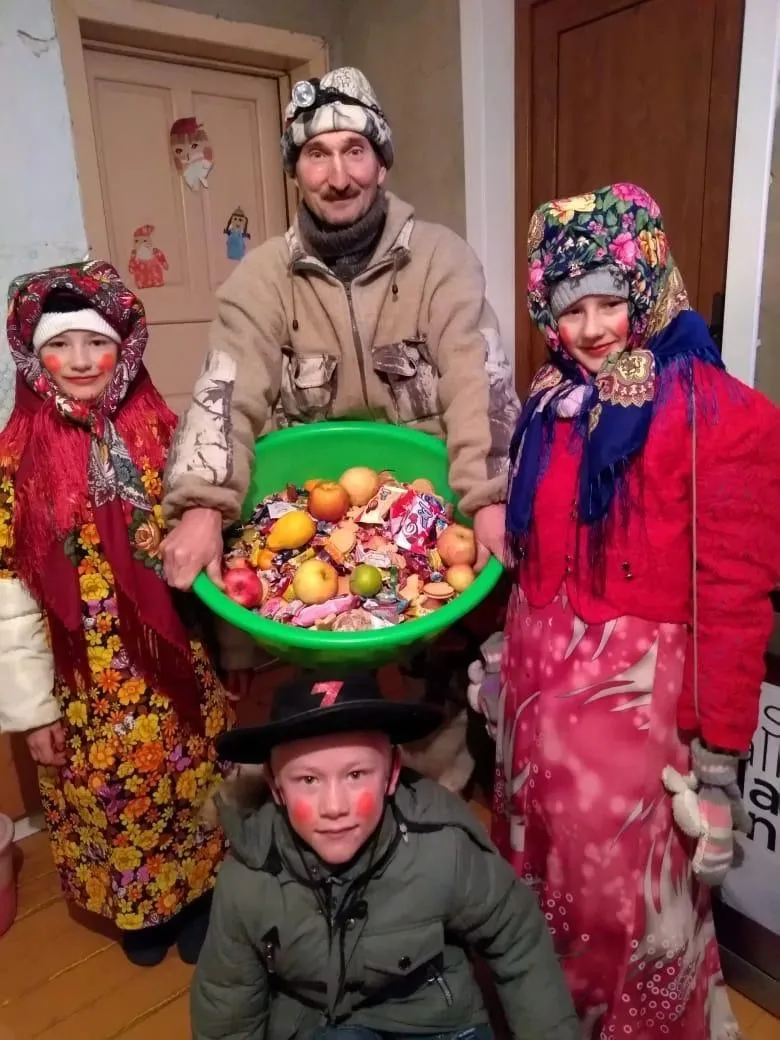 Нашего папу зовут Александр, он многодетный и приемный отец. Наш папа– не только глава ...