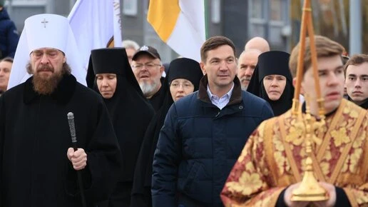 Челябинцы прошли крестным ходом в память о южноуральских святых