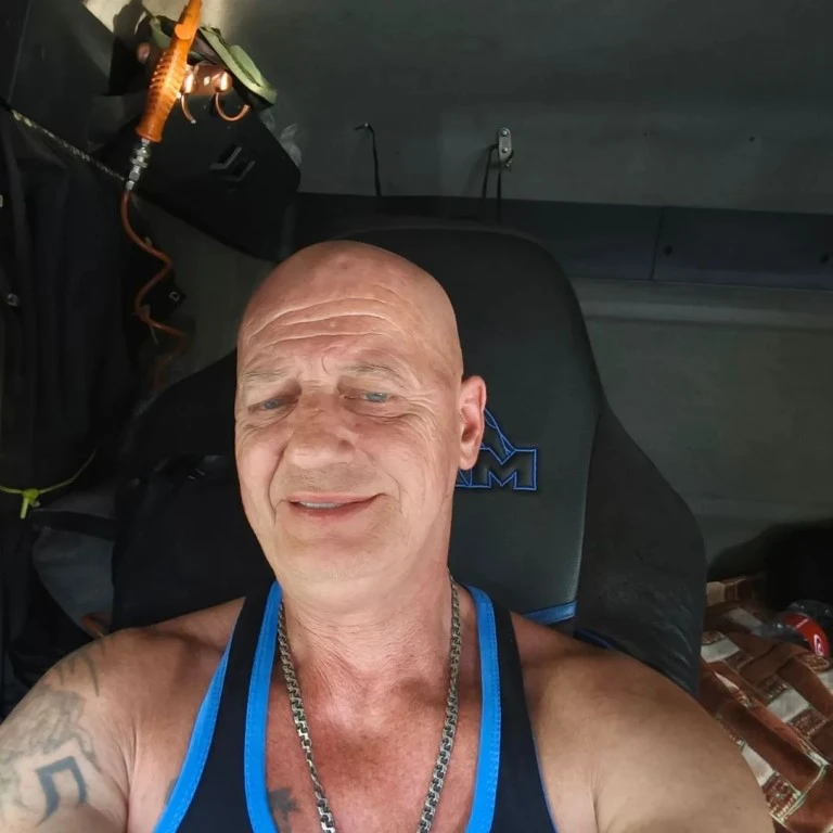 👦 Анатолий, 54