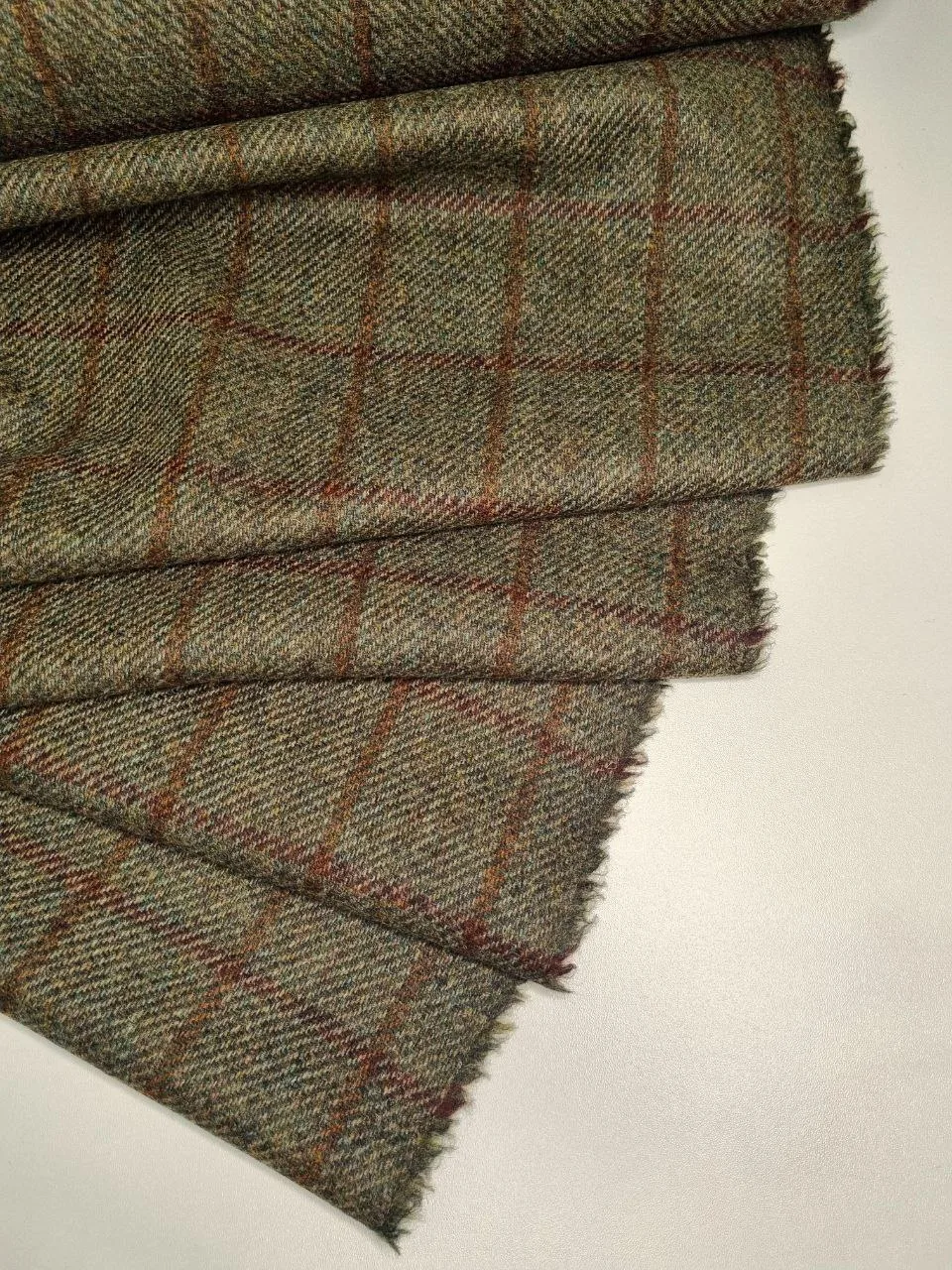 Шерсть HARRIS TWEED
