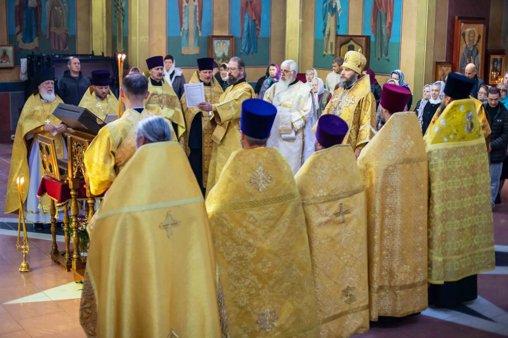 🕊️ В Кинельской Епархии началось принесение святыни «Святое супружество»
