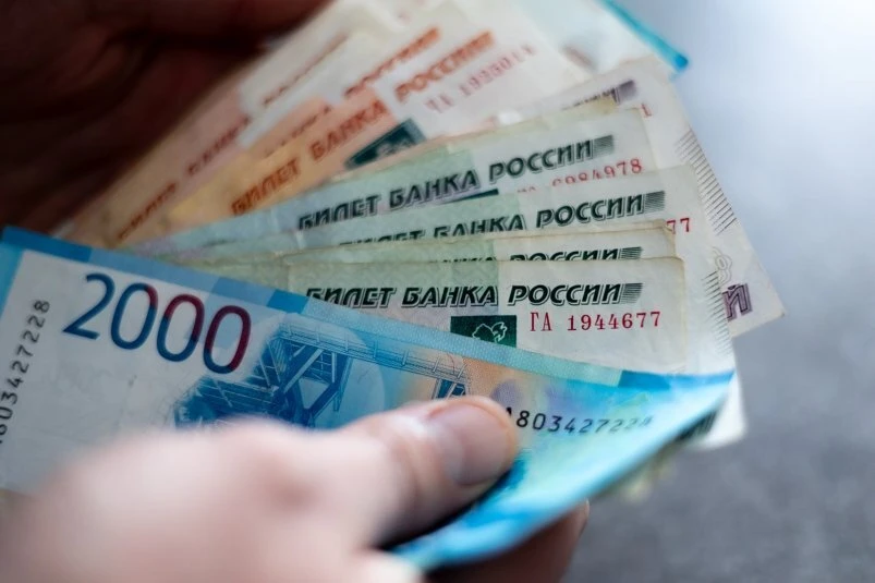 ⚖️Сурдопереводчика из Уссурийска будут судить за обман глухих студентов на 830 тысяч ру...